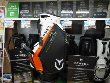 VESSEL(ベゼル) PRIME Staffの人気色キャディバッグが入荷しました