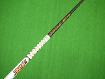 飛びのエミリッドバハマカールビンソンCV8【足立店】発行:2022年12月05