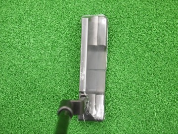 入荷情報】B3 TRIPLE BLACK NEWPORT 2 LONG NECK（ビースリー トリプル